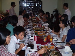 ���q�𗬉�E�n�m�C